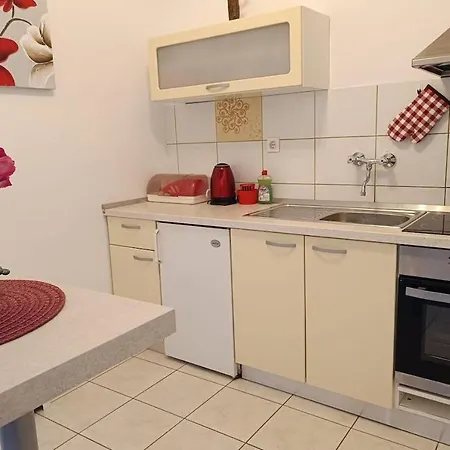 With Parking Space Hvar - 25144 Апартаменты *